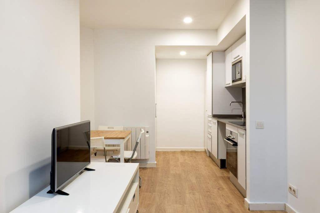 Apartment Live Camp Nou L'Hospitalet de Llobregat Exterior foto